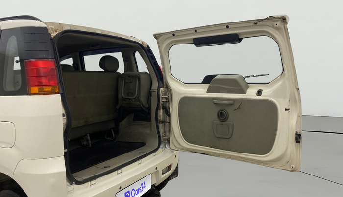 2013 Mahindra Quanto C4, Diesel, Manual, 48,755 km, Boot Door Open