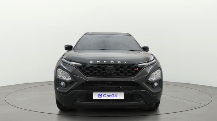 2023 Tata Safari XZ PLUS 2.0L RED DARK EDITION 7 STR MT, Diesel, Manual, 38,406 km, Front