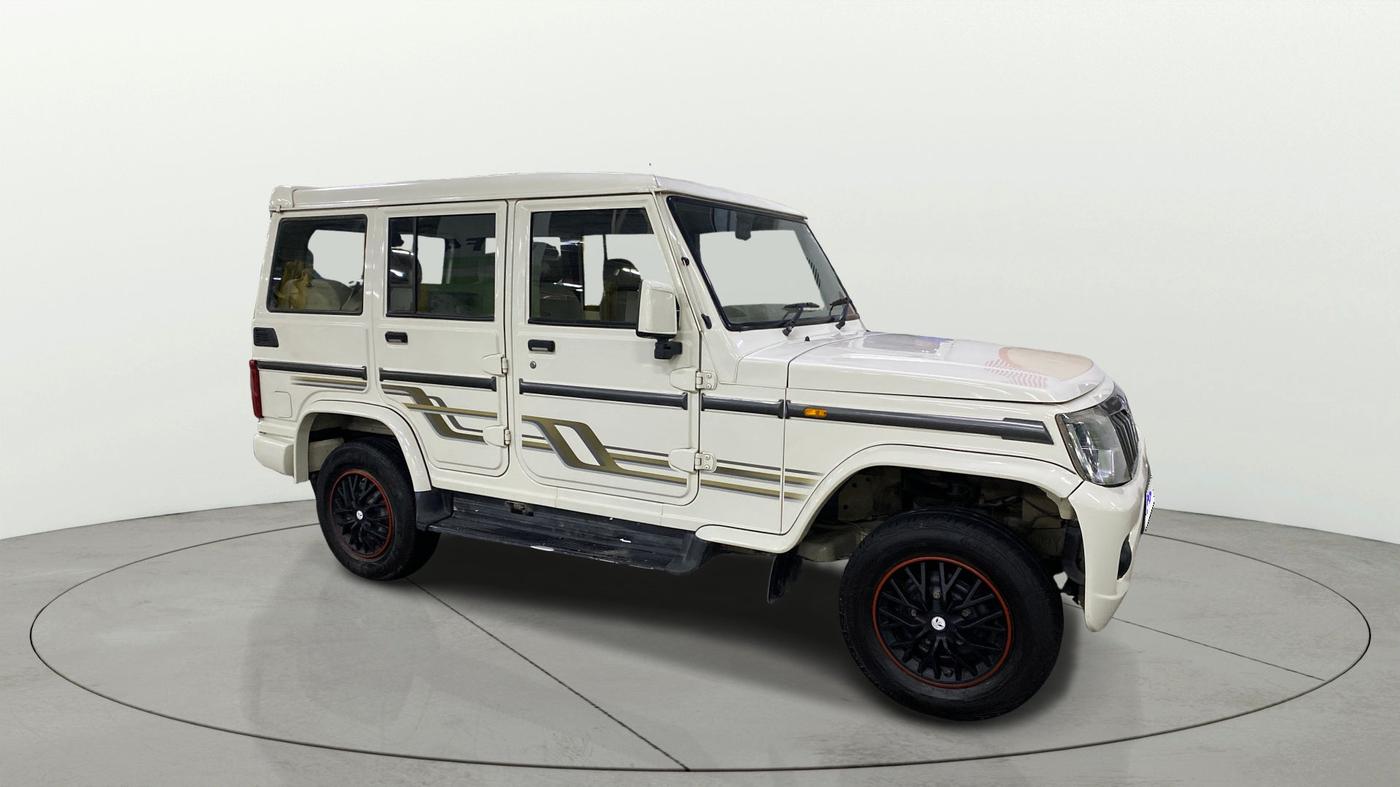 2022 Mahindra Bolero B6 (O), Diesel, Manual, 76,244 km, Right Front Diagonal