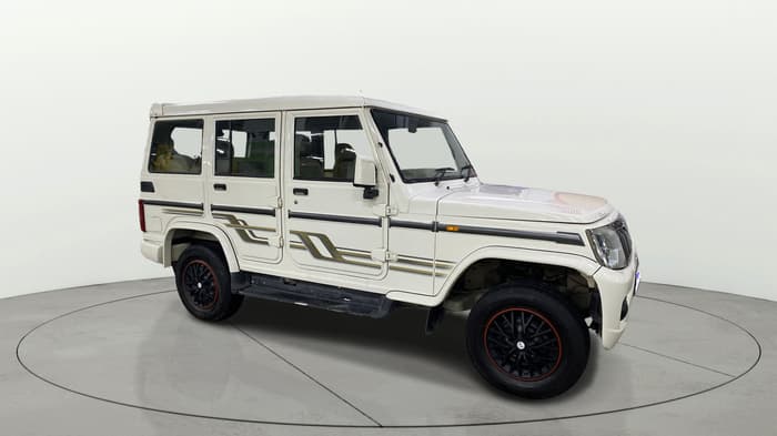 2022 Mahindra Bolero B6 (O), Diesel, Manual, 76,244 km, Right Front Diagonal