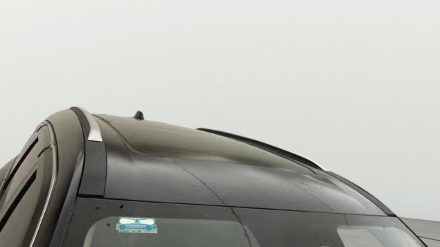 2023 Mahindra XUV700 AX 7 LUXURY P AT 7 STR, Petrol, Automatic, 36,034 km, Roof