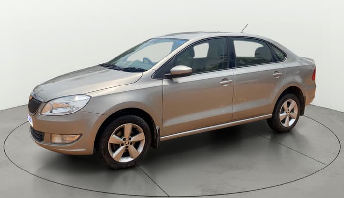 2016 Skoda Rapid AMBITION 1.6 MPI MT, Petrol, Manual, 85,761 km, Left Front Diagonal