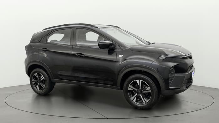 2024 Tata NEXON Fearless Plus S 1.2 Revotron 7DCA Dark Edition, Petrol, Automatic, 21,610 km, Right Front Diagonal