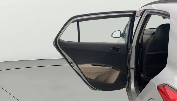 2018 Hyundai Grand i10 MAGNA 1.2 KAPPA VTVT, Petrol, Manual, 29,243 km, LHS Rear Door