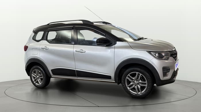 2023 Renault TRIBER RXZ AMT, Petrol, Automatic, 29,434 km, Right Front Diagonal