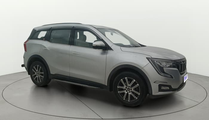 2023 Mahindra XUV700 AX 7 LUXURY D AT 7 STR, Diesel, Automatic, 71,729 km, Right Front Diagonal