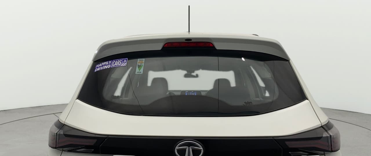 2022 Tata Safari XM SUNROOF, Diesel, Manual, 45,578 km, Rear Windshield