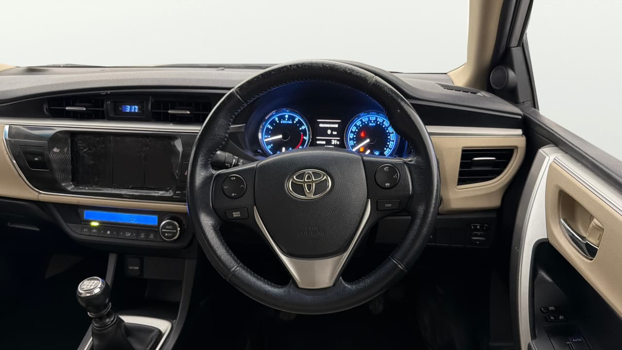 2014 Toyota Corolla Altis GL PETROL, Petrol, Manual, 68,761 km, Steering Wheel Close Up