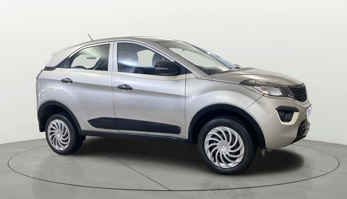 2018 Tata NEXON XM PETROL, Petrol, Manual, 33,956 km, SRP