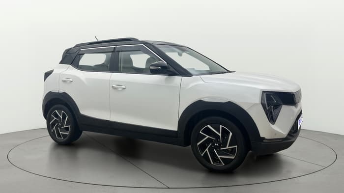 2024 Mahindra XUV 3XO AX7 1.5 Turbo Diesel Autoshift Plus, Diesel, Automatic, 59,375 km, Right Front Diagonal