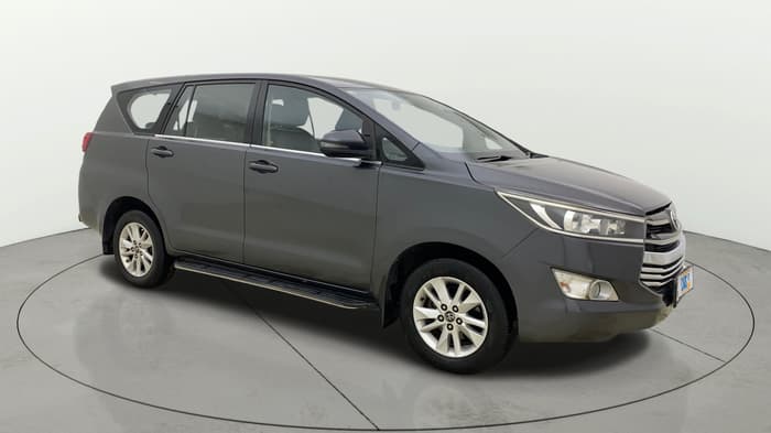 2018 Toyota Innova Crysta 2.4 GX 8 STR, Diesel, Manual, 1,06,885 km, Right Front Diagonal