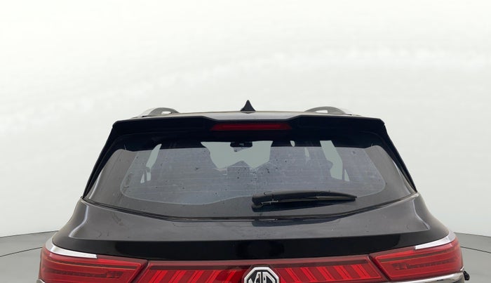 2023 MG HECTOR PLUS SHARP PRO 1.5 PETROL TURBO CVT 6 STR, Petrol, Automatic, 35,383 km, Rear Windshield