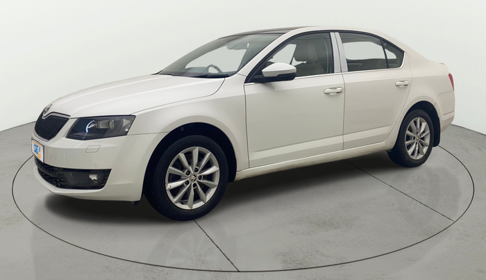 2016 Skoda Octavia STYLE PLUS AT 1.8 TSI, Petrol, Automatic, 63,863 km, Left Front Diagonal
