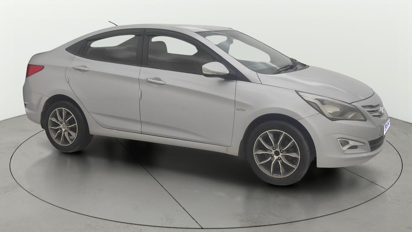 2015 Hyundai Verna FLUIDIC 4S 1.4 VTVT, Petrol, Manual, 89,680 km, Right Front Diagonal