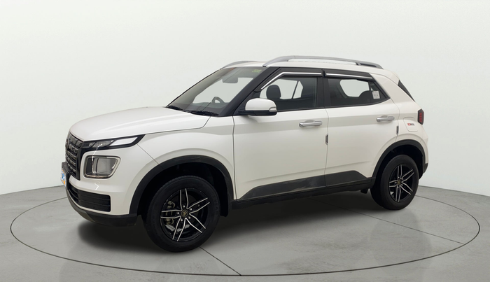 2023 Hyundai VENUE S PLUS 1.5 CRDI, Diesel, Manual, 29,143 km, Left Front Diagonal