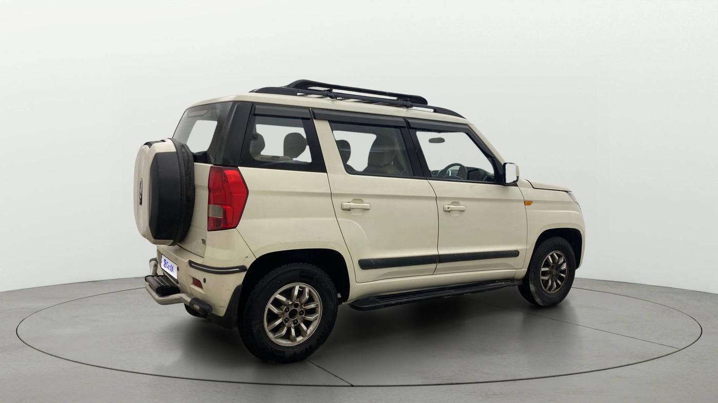 2017 Mahindra TUV300 T8, Diesel, Manual, 71,150 km, Right Back Diagonal