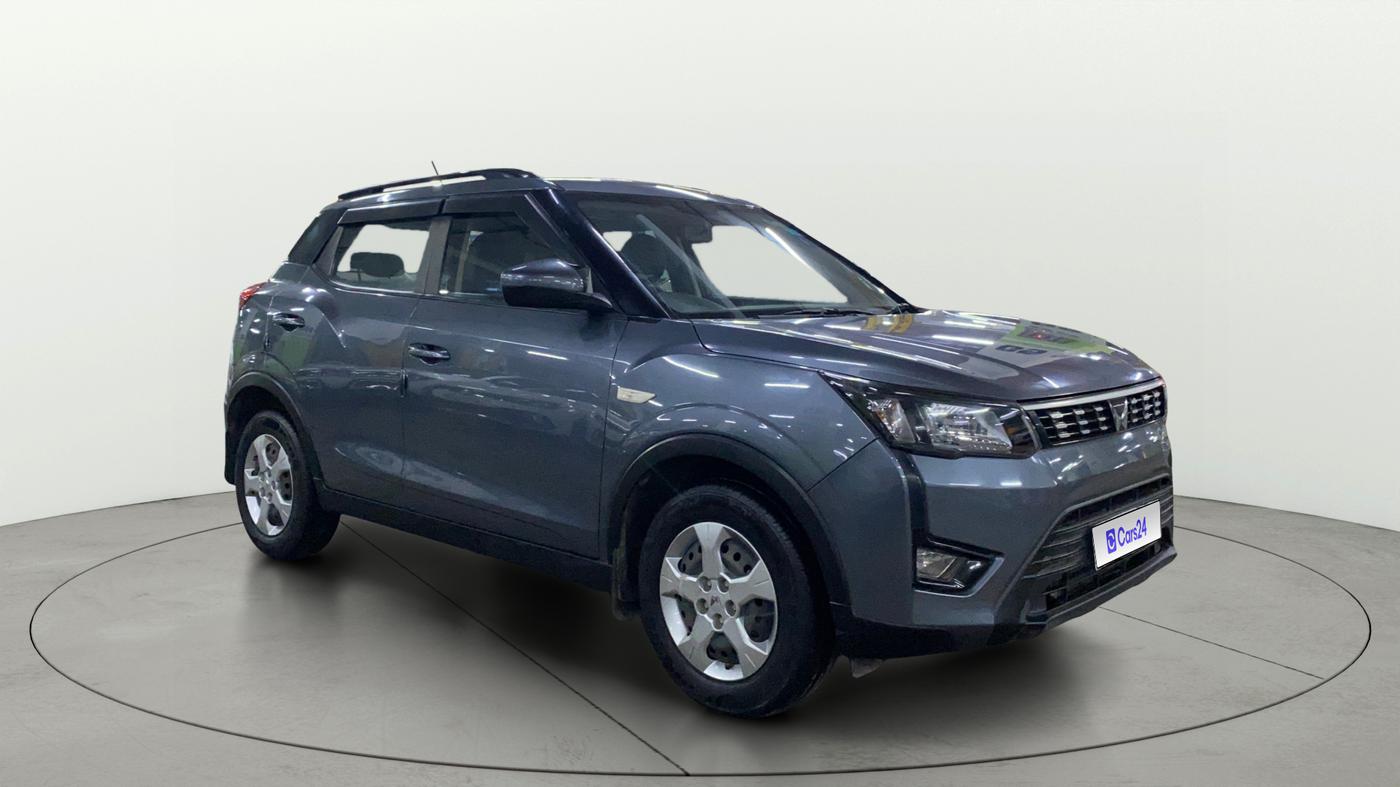2023 Mahindra XUV300 W6 1.2 PETROL, Petrol, Manual, 41,020 km, SRP