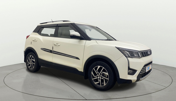 2022 Mahindra XUV300 W8 (O) 1.2 PETROL AMT, Petrol, Automatic, 18,872 km, SRP