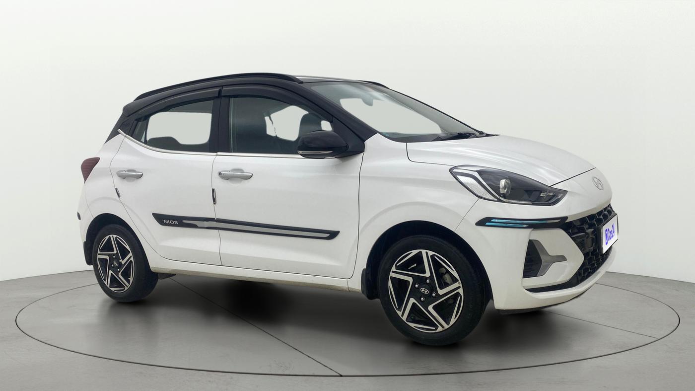 2023 Hyundai GRAND I10 NIOS SPORTZ 1.2 KAPPA VTVT DUAL TONE, Petrol, Manual, 24,438 km, Right Front Diagonal