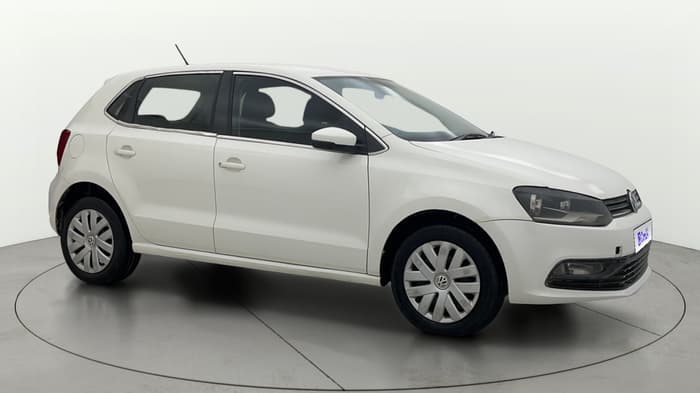 2016 Volkswagen Polo COMFORTLINE 1.5L, Diesel, Manual, 1,02,631 km, Right Front Diagonal