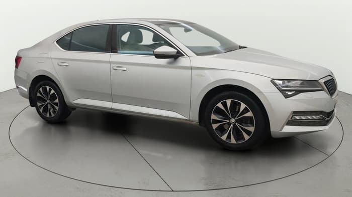 2021 Skoda Superb L&K 2.0 TSI AT, Petrol, Automatic, 43,954 km, Right Front Diagonal