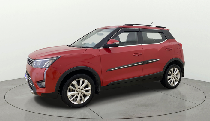 2019 Mahindra XUV300 W8 1.5 DIESEL, Diesel, Manual, 94,072 km, Left Front Diagonal