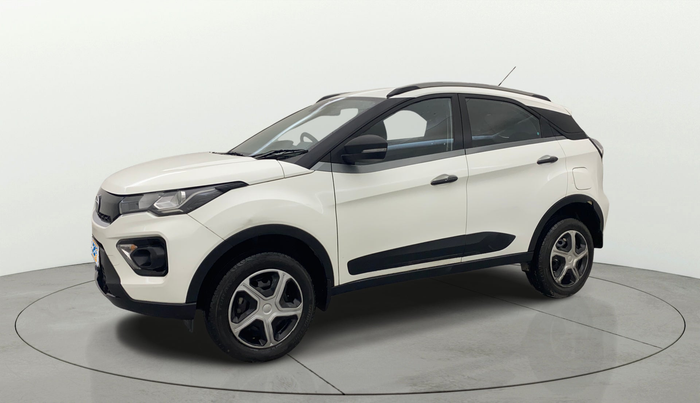 2021 Tata NEXON XM SUNROOF PETROL, Petrol, Manual, 32,181 km, Left Front Diagonal