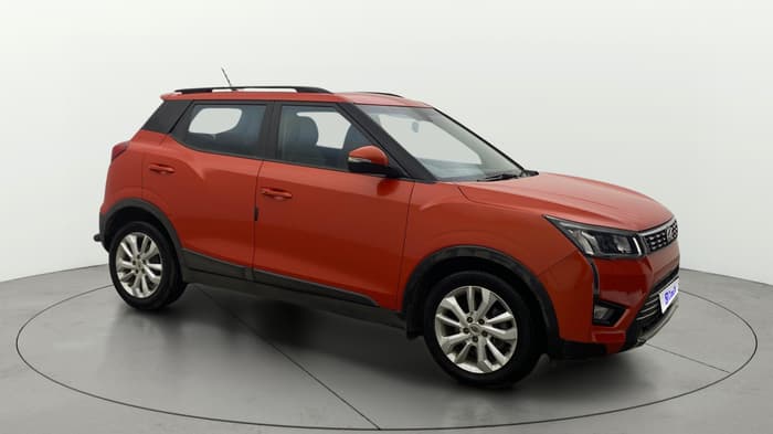 2019 Mahindra XUV300 W8 1.2 PETROL, Petrol, Manual, 59,569 km, Right Front Diagonal