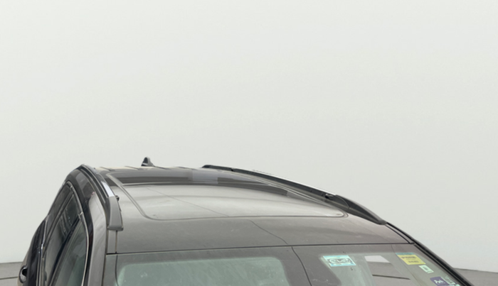 2023 Jeep MERIDIAN LIMITED (O) 4X2 MT, Diesel, Manual, 28,702 km, Roof