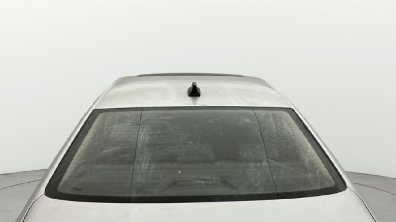 2022 Skoda SLAVIA STYLE 1.0L TSI MT, Petrol, Manual, 68,299 km, Rear Windshield