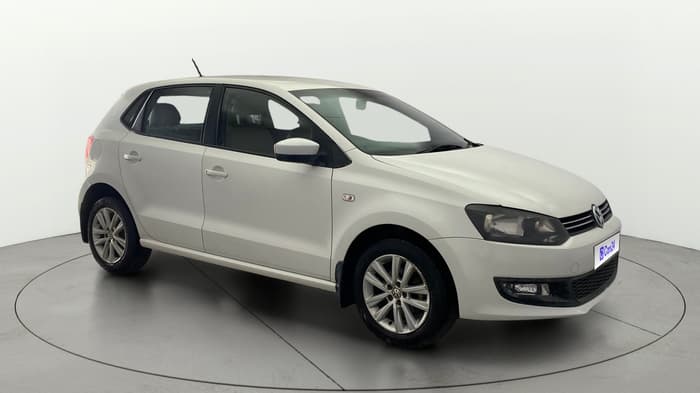 2013 Volkswagen Polo HIGHLINE1.2L, Petrol, Manual, 1,08,550 km, Right Front Diagonal