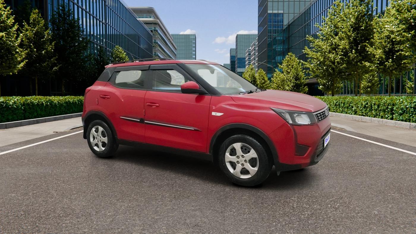 2022 Mahindra XUV300 W6 1.2 PETROL AMT, Petrol, Automatic, 23,631 km, SRP