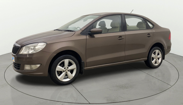 2016 Skoda Rapid 1.5 TDI CR STYLE PLUS AT, Diesel, Automatic, 75,952 km, Left Front Diagonal