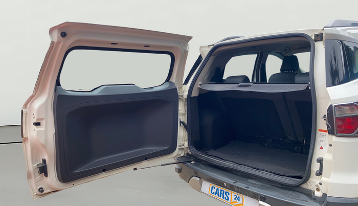 2014 Ford Ecosport TITANIUM 1.5L DIESEL, Diesel, Manual, 1,24,191 km, Boot Door Open