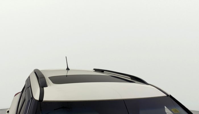 2021 Mahindra XUV300 W8 (O) 1.2 PETROL AMT, Petrol, Automatic, 46,170 km, Roof