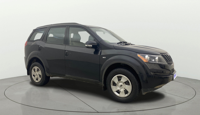 2013 Mahindra XUV500 W6, Diesel, Manual, 1,41,925 km, Right Front Diagonal