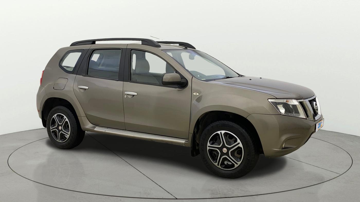 2016 Nissan Terrano XL (P), Petrol, Manual, 38,251 km, Right Front Diagonal