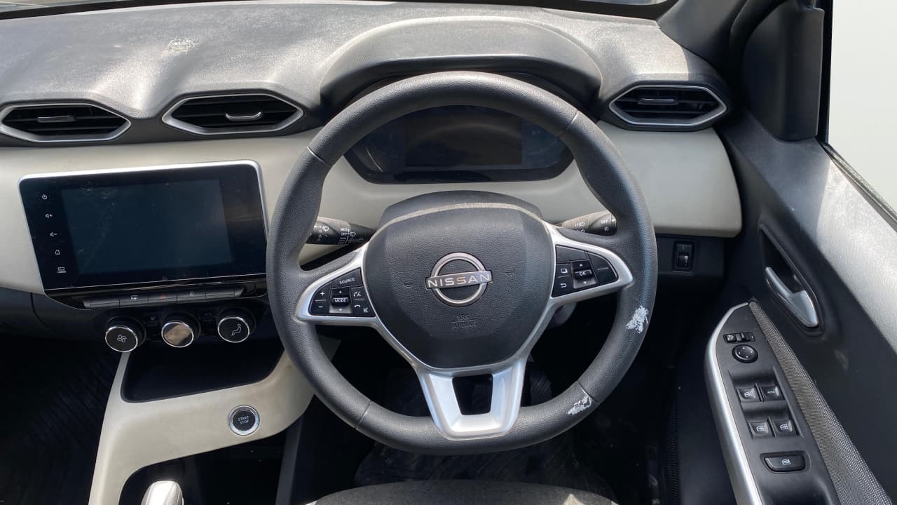 2021 Nissan MAGNITE XV TURBO CVT, Petrol, Automatic, 18,496 km, Steering Wheel Close Up