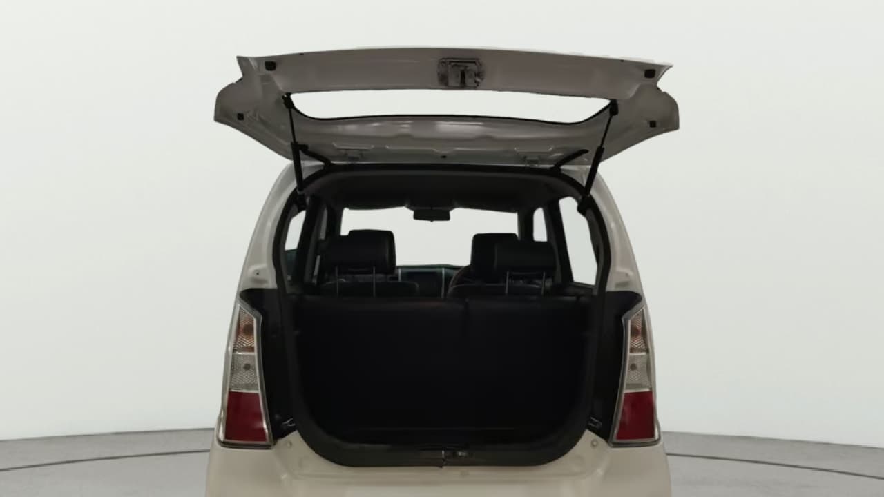 2014 Maruti Wagon R Stingray VXI, Petrol, Manual, 95,630 km, Boot Door Open
