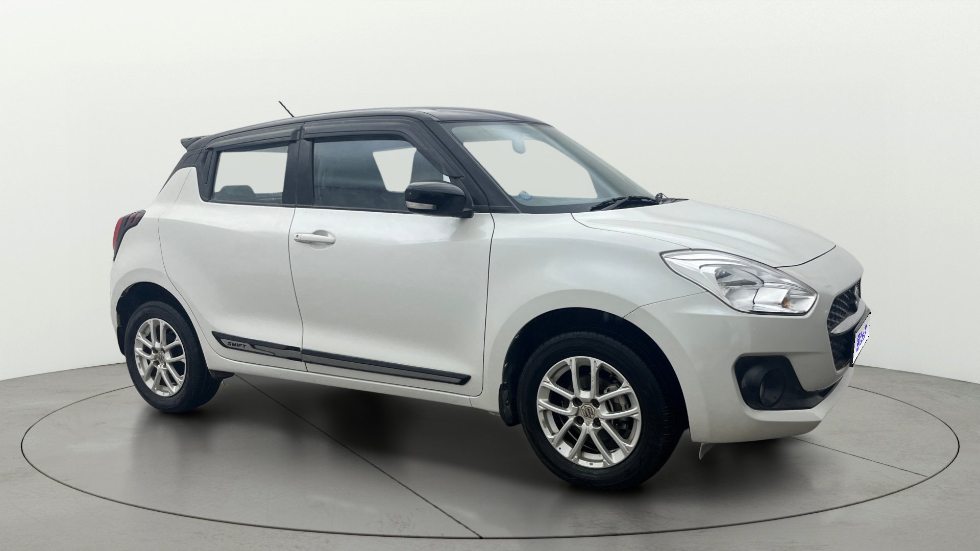 2022 Maruti Suzuki Swift VXI