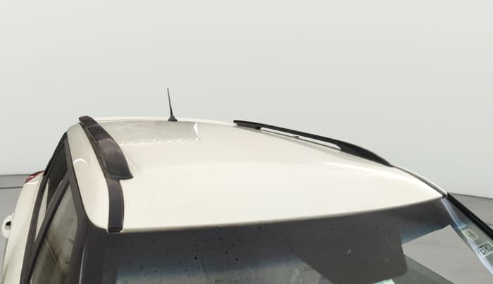 2022 Mahindra XUV300 W8 1.2 PETROL, Petrol, Manual, 39,574 km, Roof