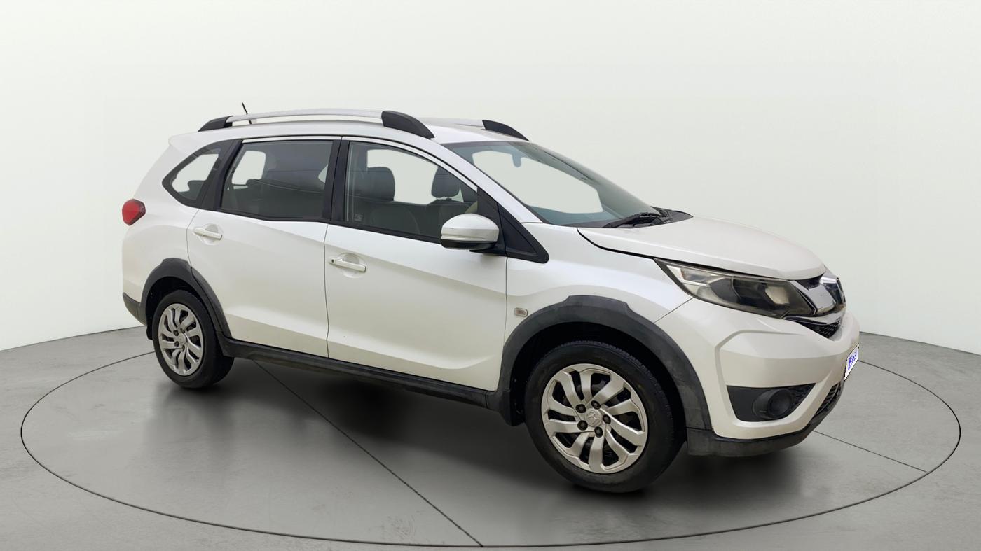 2017 Honda BR-V 1.5L I-VTEC S, Petrol, Manual, 88,881 km, Right Front Diagonal