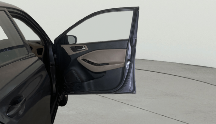 2015 Hyundai Elite i20 MAGNA 1.4 CRDI, Diesel, Manual, 1,17,805 km, RHS Front Door