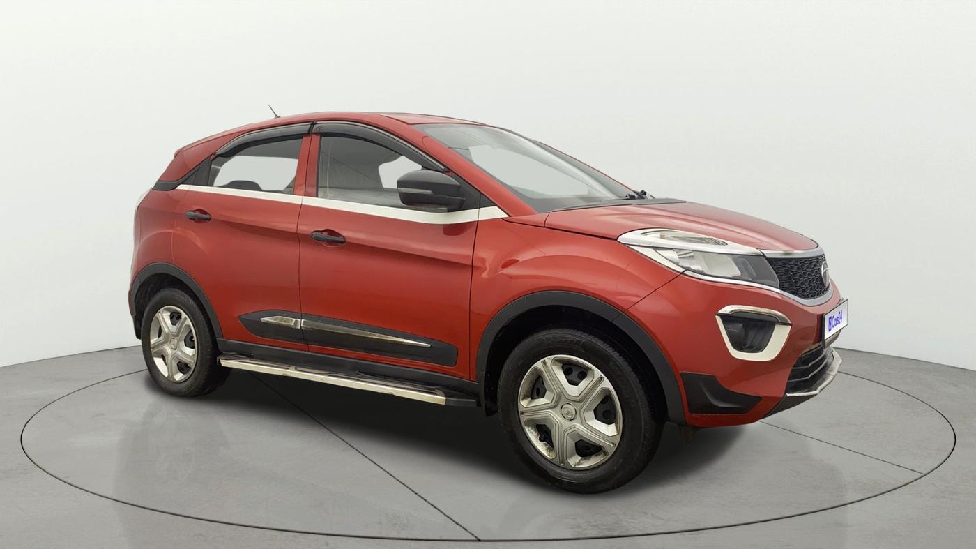 2018 Tata NEXON XM PETROL, CNG, Manual, 88,884 km, Right Front Diagonal