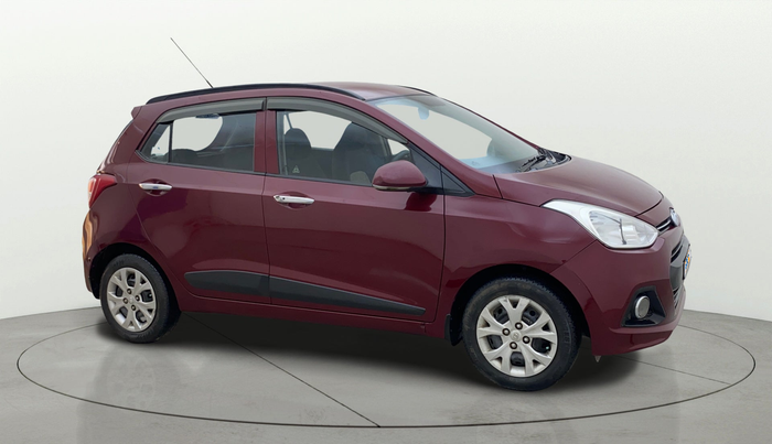 2014 Hyundai Grand i10 SPORTZ AT 1.2 KAPPA VTVT, Petrol, Automatic, 1,10,190 km, Right Front Diagonal
