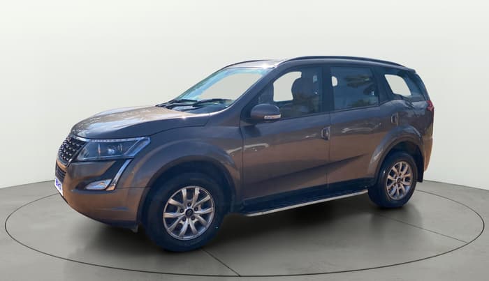 2019 Mahindra XUV500 W9 AT, Diesel, Automatic, 88,811 km, Left Front Diagonal