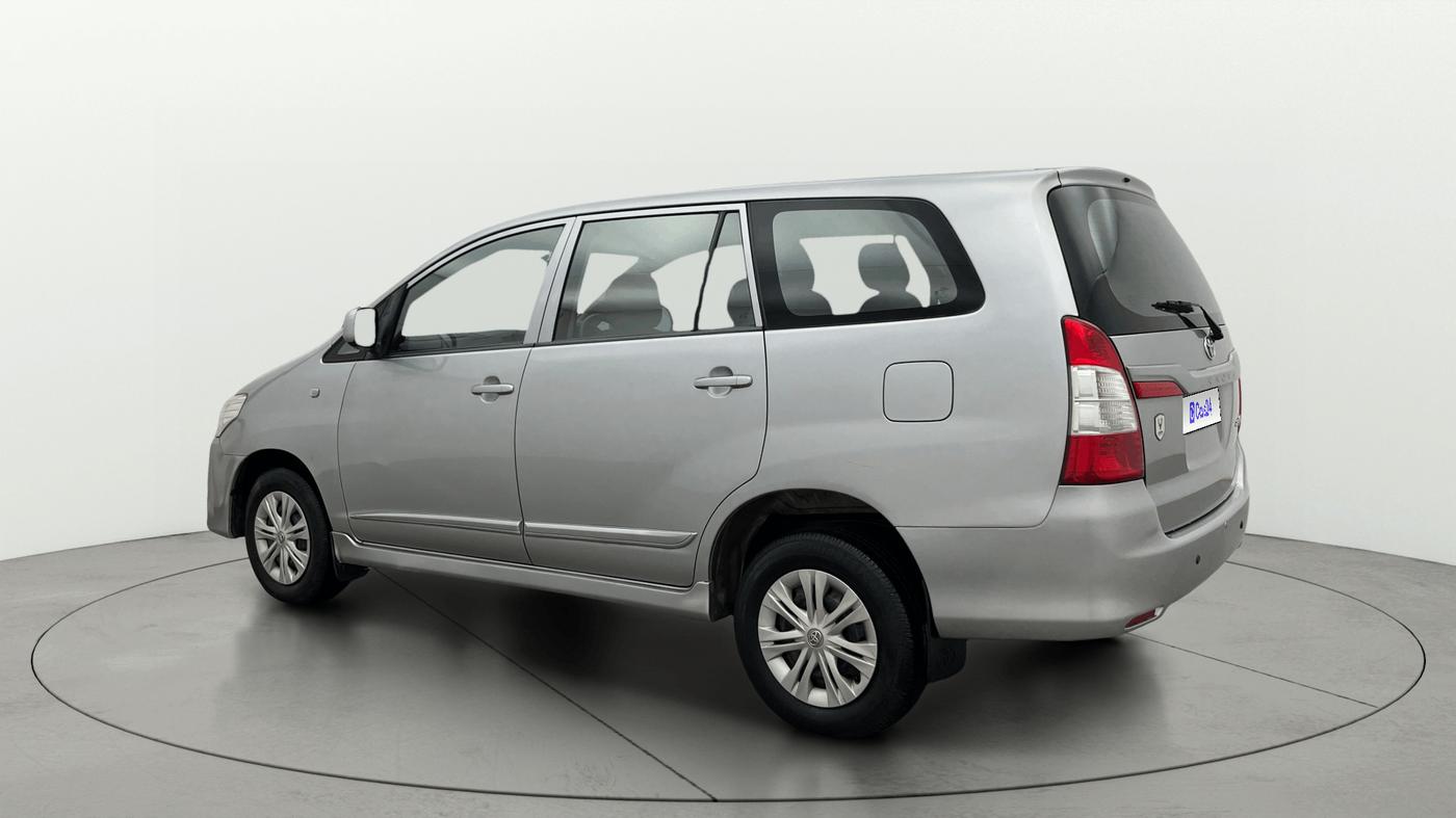 2015 Toyota Innova 2.5 GX 7 STR, Diesel, Manual, 1,10,102 km, Left Back Diagonal