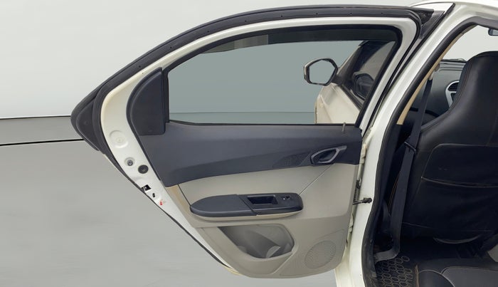 2016 Tata Tiago XT PETROL, Petrol, Manual, 93,053 km, LHS Rear Door