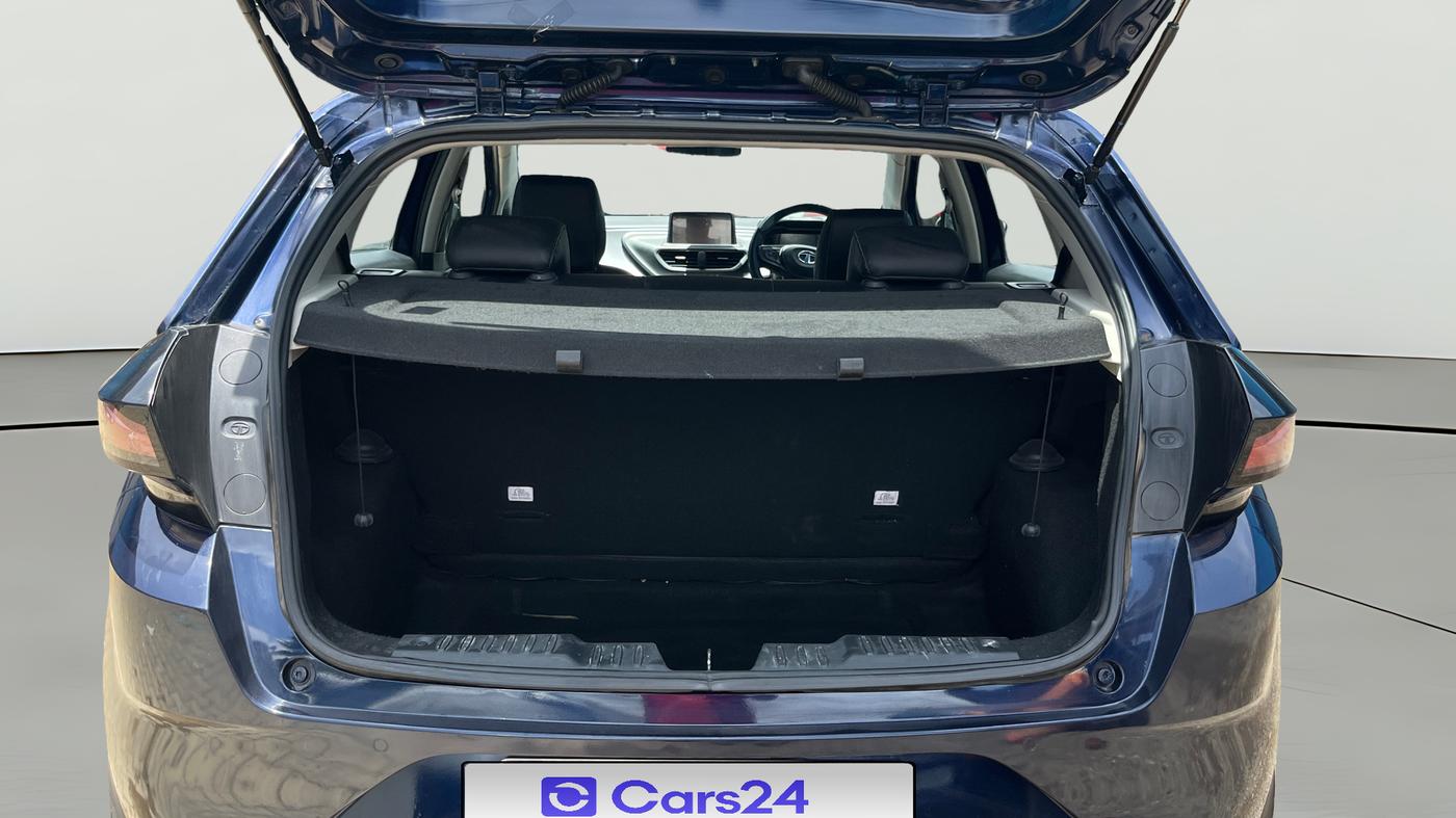2022 Tata ALTROZ XZA PLUS, Petrol, Automatic, 53,183 km, Boot Open Zoomed View