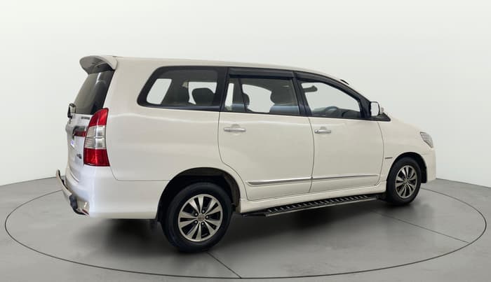 2015 Toyota Innova 2.5 VX 8 STR, Diesel, Manual, 55,485 km, Right Back Diagonal